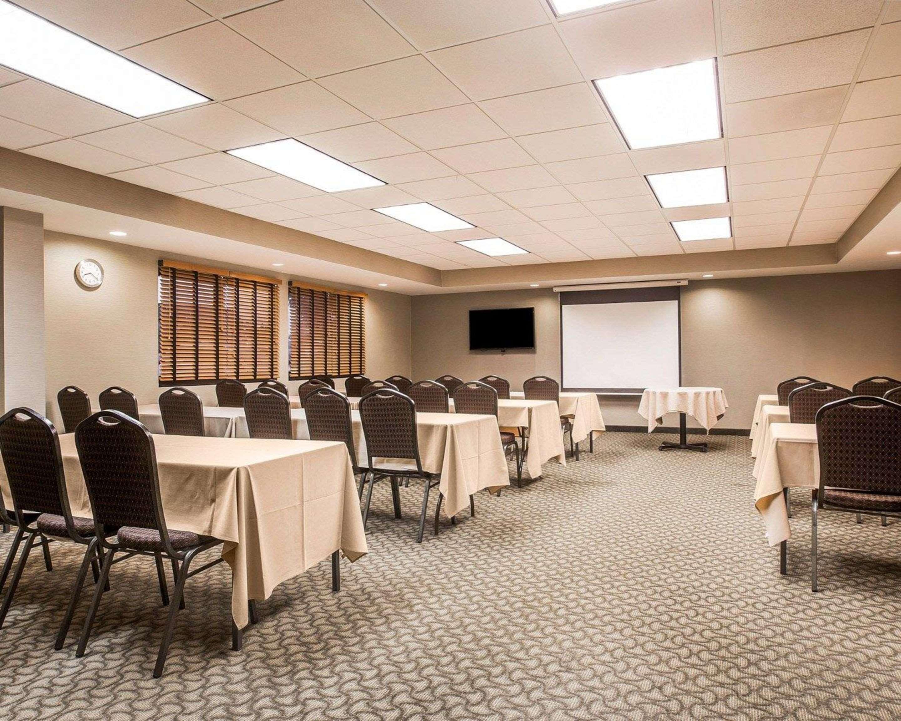 Hotel Comfort Latham/albany North 3*